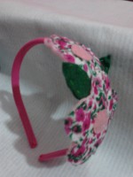 Tiara confeccionada com feltro!!